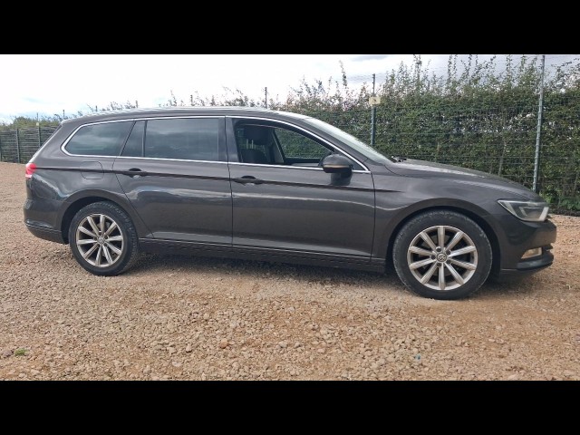 BUY VOLKSWAGEN PASSAT SE BUSINESS TDI BM 2015 SE BUSINESS TDI BLUEMOTION TECHNOLOGY, Newark Motor Auctions