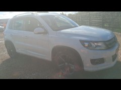 BUY VOLKSWAGEN TIGUAN R LINE TDIBLUETECH 2014 R LINE TDI BLUEMOTION TECH 4MOTION DSG, Newark Motor Auctions