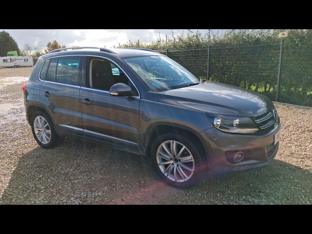 BUY VOLKSWAGEN TIGUAN SPORT TDI BLUE TEC 2011 SPORT TDI BLUEMOTION TECHNOLOGY, Newark Motor Auctions