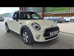 BUY MINI COOPER 2018 COOPER, Newark Motor Auctions