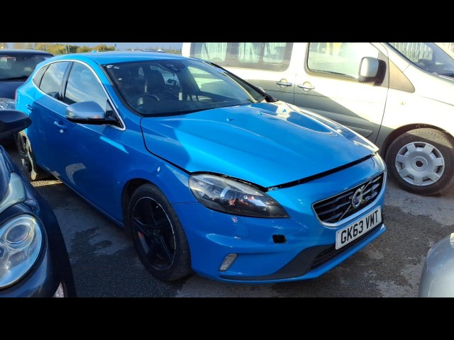 BUY VOLVO V40 R-DESIGN LUX NAV D2 2013 D2 R-DESIGN LUX NAV, Newark Motor Auctions