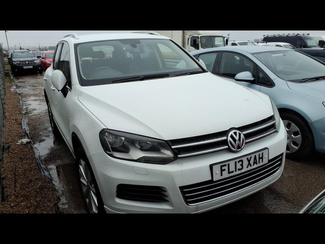 BUY VOLKSWAGEN TOUAREG V6 SE TDI BLUE TE 2013 V6 SE TDI BLUEMOTION TECHNOLOGY, Newark Motor Auctions