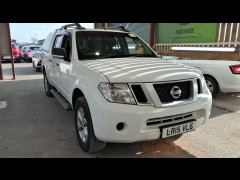 BUY NISSAN NAVARA VISIA DCI 2015 DCI VISIA 4X4 SHR DCB, Newark Motor Auctions