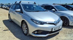 2017 TOYOTA AURIS BNES ED VVT-I HYBRI VVT-I BUSINESS EDITION 