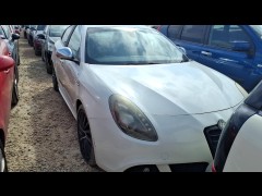BUY ALFA ROMEO GIULIETTA 1750 C-LEAF TBI 2012 1750 TBI CLOVERLEAF, Newark Motor Auctions